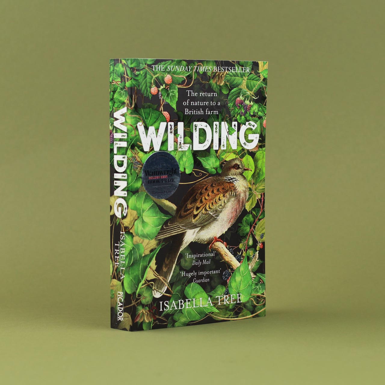 Wilding : The Return of Nature to a British Farm by Isabella Tree